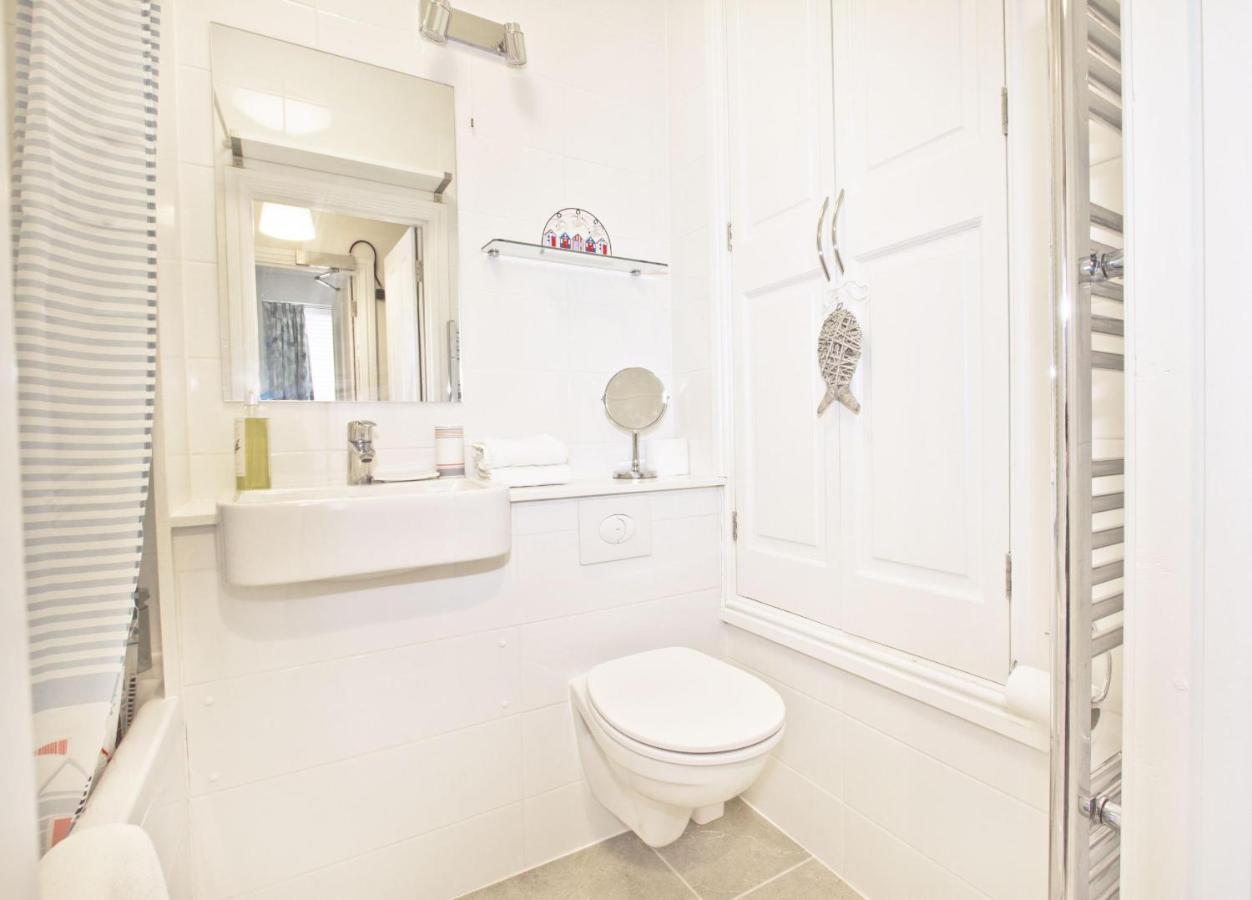 Beautiful Aberdovey Seafront Apartment 2 Aberdyfi Dış mekan fotoğraf