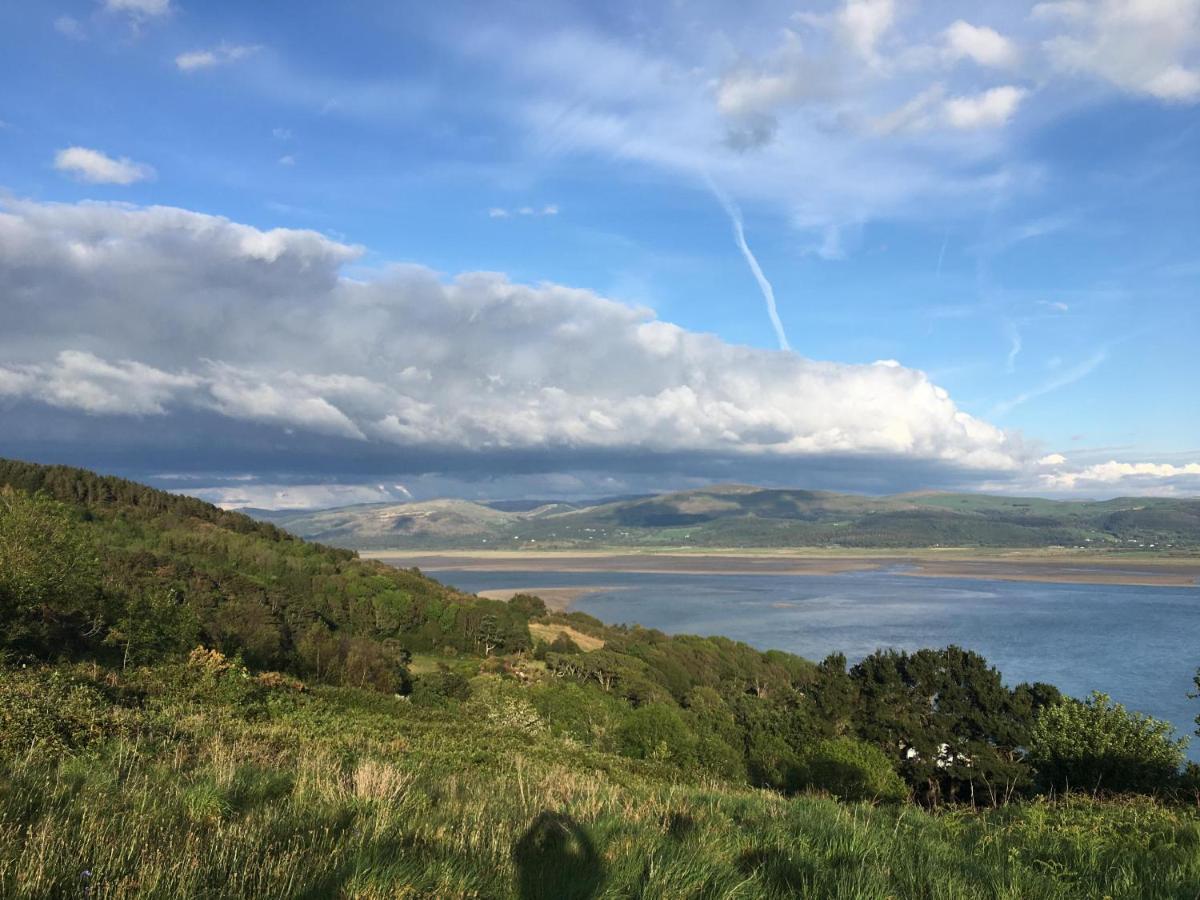 Beautiful Aberdovey Seafront Apartment 2 Aberdyfi Dış mekan fotoğraf